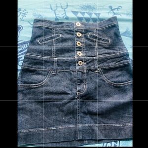 Juniors Small High Waisted Skirt